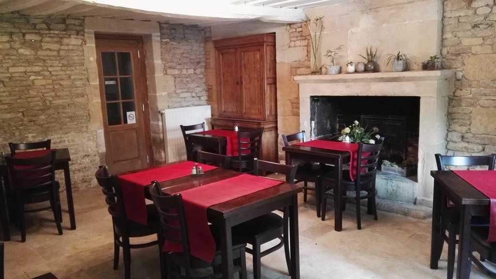 Auberge De La Mue Thaon Luaran gambar